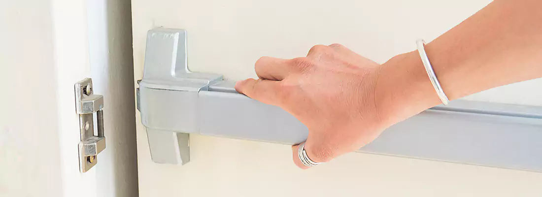 Fast and Affordable Door Panic Bar Installation in Fountainebleau, FL
